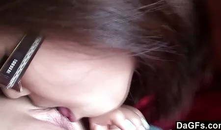 Metti la faccia tra le gambe video massaggio erotico amatoriale di Celeste