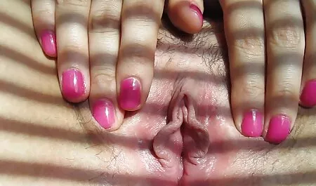 Cutie film porno amatoriali gratuiti atleta Zach Randall si masturba in piscina