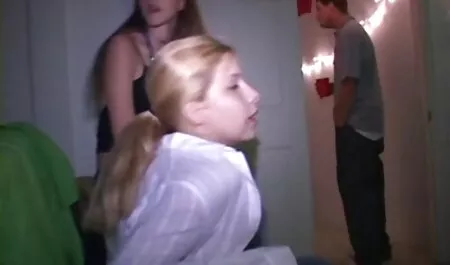 Slut in folle video pornografici amatoriali Doppia penetrazione