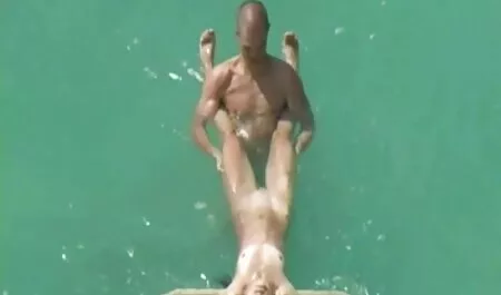 Mamma video amatoriali porno free e figlia hanno collaborato con il loro uomo