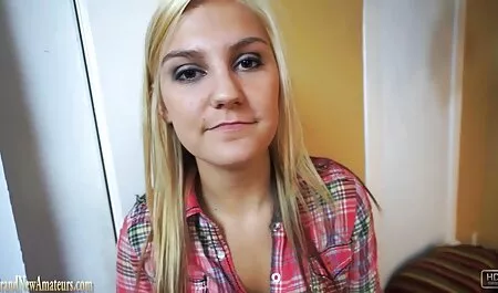 Prime Cups si masturba video troie amatoriali con grandi tette per il suo grosso dildo