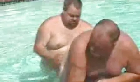 Molto video amatoriali donne anziane grasso papà geme nel mio caldo Gloryhole 4 modi