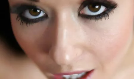 Ragazza bruna ingoia un sacco di sperma video amatoriale italiani porno