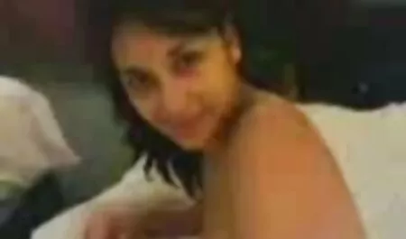 Enorme nonna cavalca e succhia video poeno amatoriali entrambi i cazzi