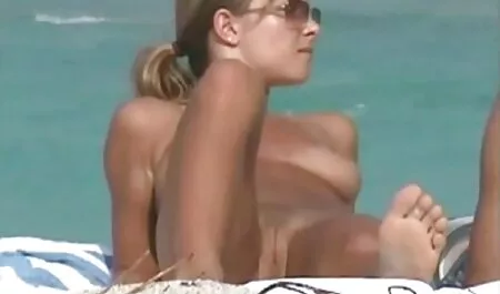 Piccola e povera video porno italiani amatoriali gratis ragazza picchiata